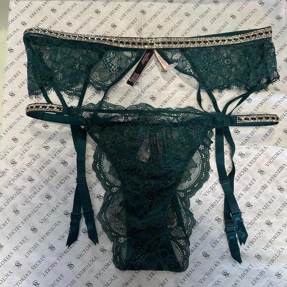 Victoria’s Secret Lace shine strap Thong and garter - Picture 1 of 7